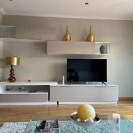 Amplio Piso Con Garaje Privado Y Piscina Sanxenxo